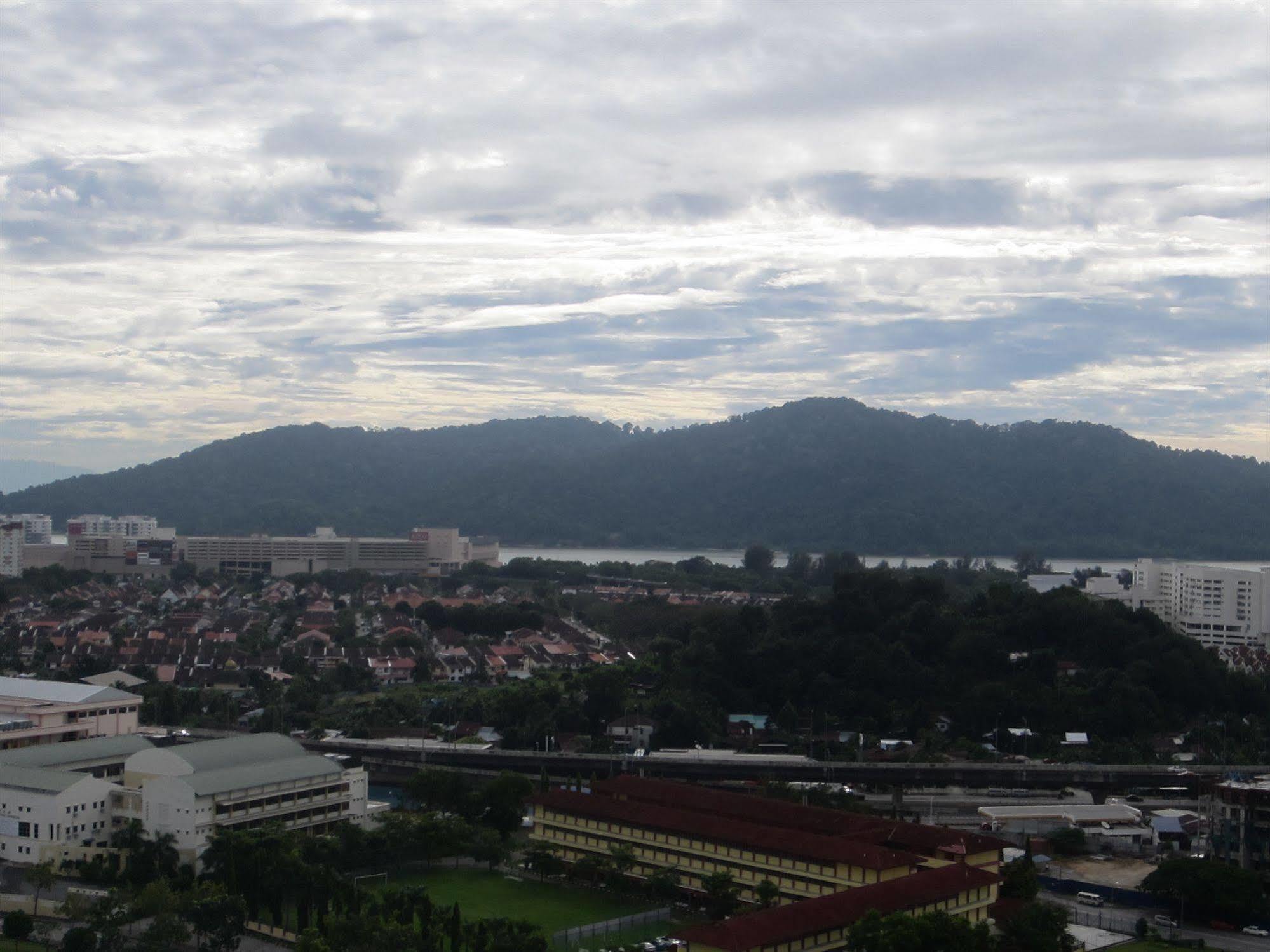 The Ceo Duplex Soho Suite Bayan Lepas Exterior photo